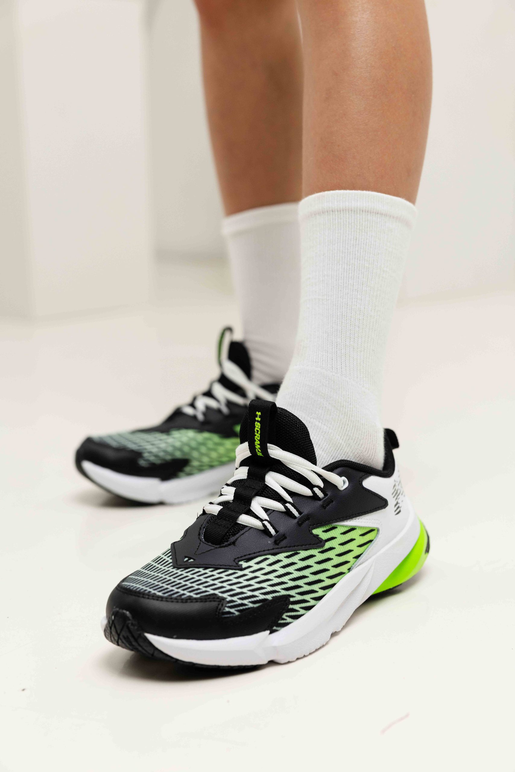 Under Armour Scramjet 7 Schoenen Kids Zwart/Wit/Groen