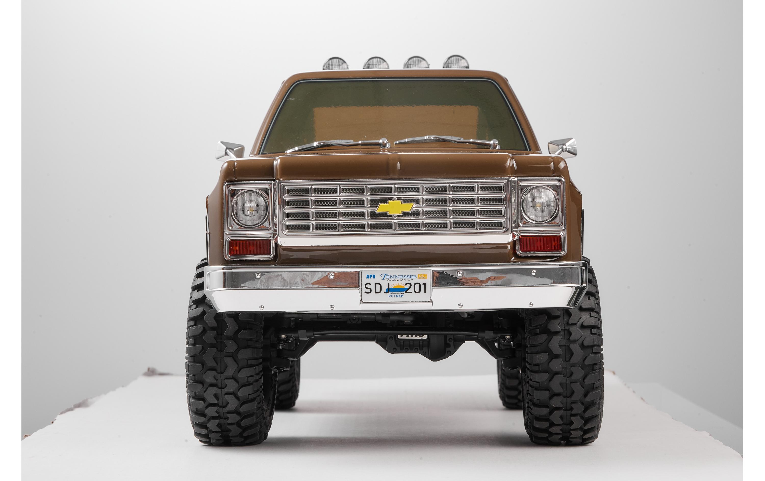Scale Crawler FCX10 Chevrolet K5 Blazer Braun, ARTR, 1:10<br>Rock Crawler mit detaillierter Chevrolet Blazer Karosserie, 2-Gang Getriebe udn Differentialsperren