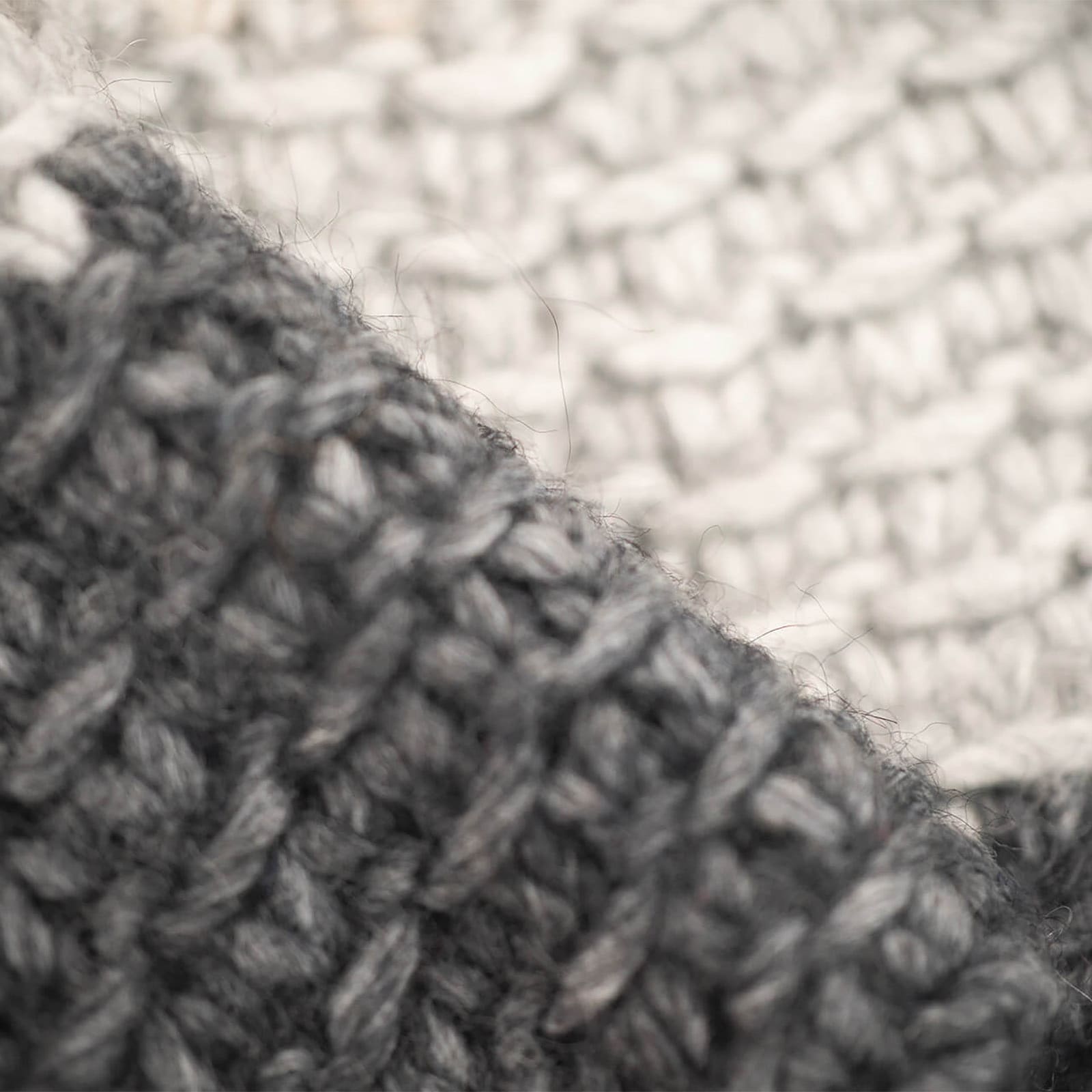 ALTIDUDE Winter Mütze Nest Trio Grob Strickmütze Unisex Beanie Lamm Merino Wolle Farbe: Dark Grey/Light Grey/Beige