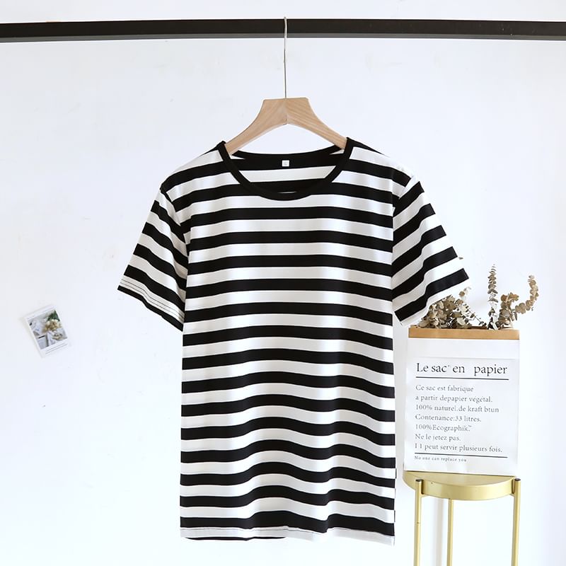 Dogini - Gestreept T-shirt met korte mouwen en ronde hals
