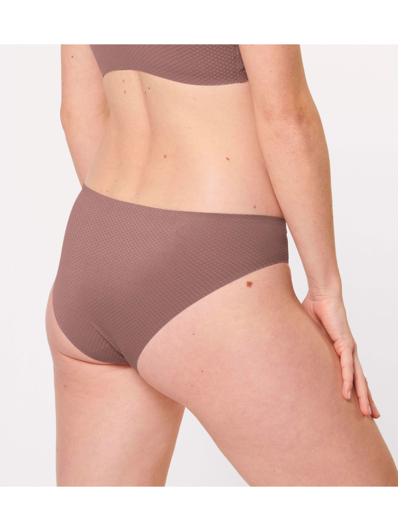 Culotte échancrée ZERO Feel Flow Taï