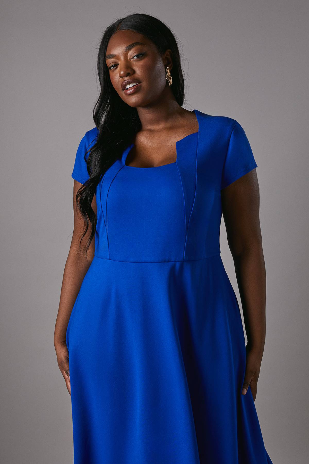 Coast Robe Midi Grande Taille Ponte à Encolure Carrée