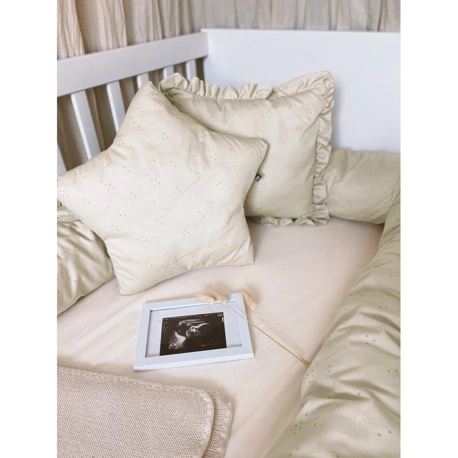 Alvi® Kuschelkissen Volant