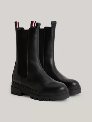 Botas Chelsea de couro com travas