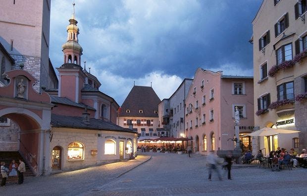 Klassische Stadtführung Hall in Tirol als Erlebnisgeschenk
