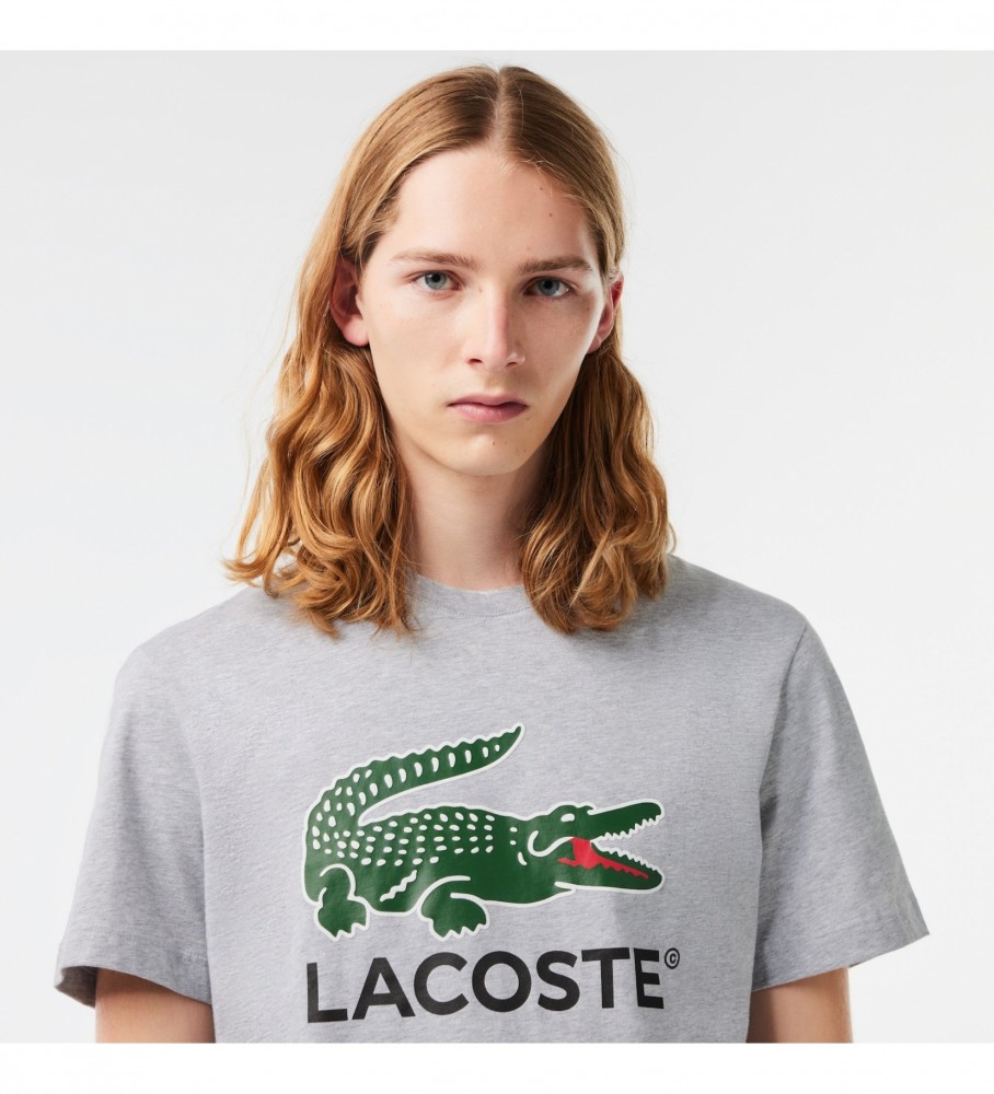 Camiseta Lacoste com estampa da marca em cinza