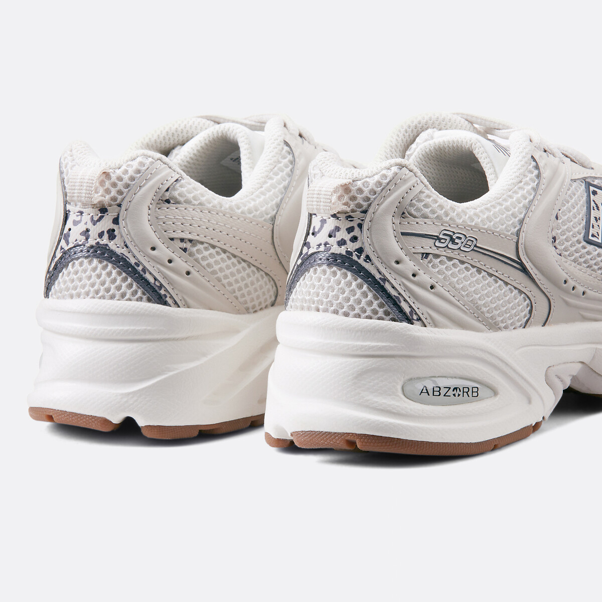 Tênis NEW BALANCE MR530