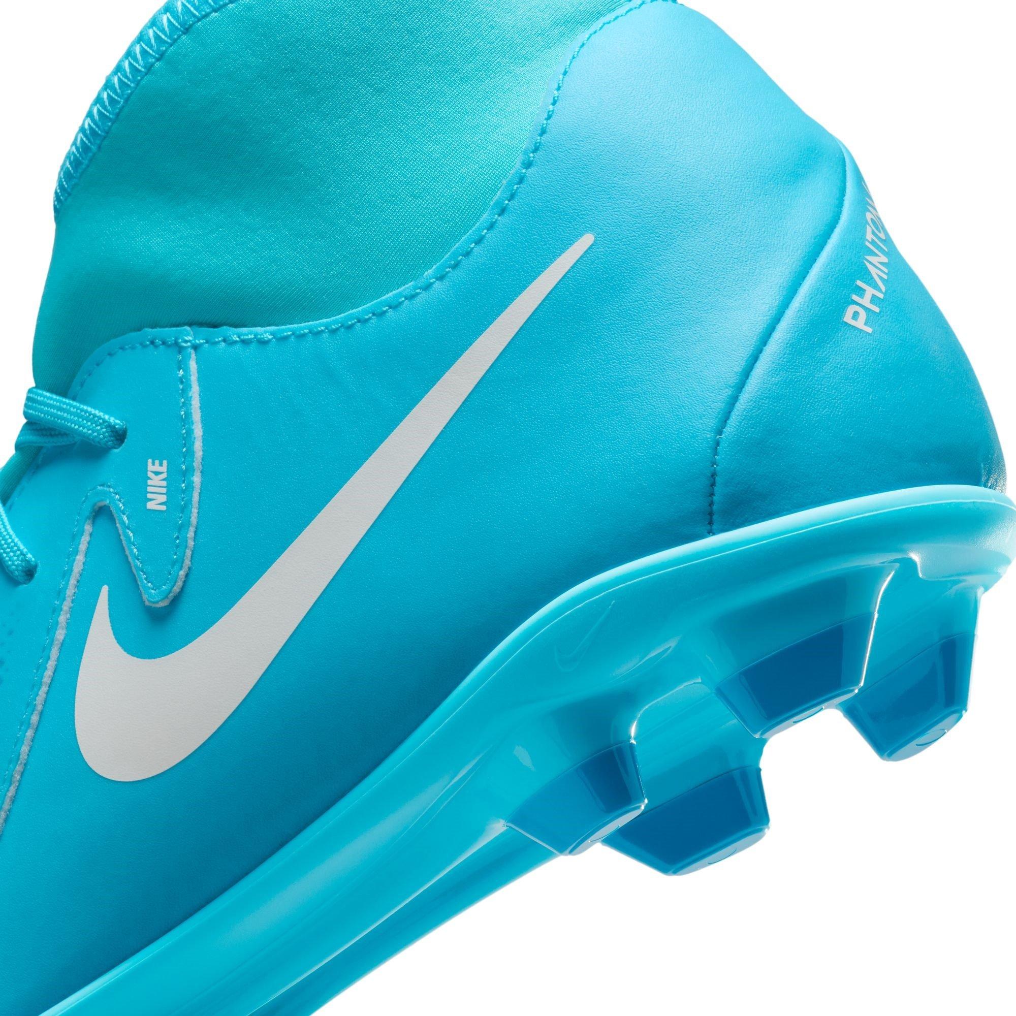 Nike Phantom Luna II Club Firm Ground Football Boots