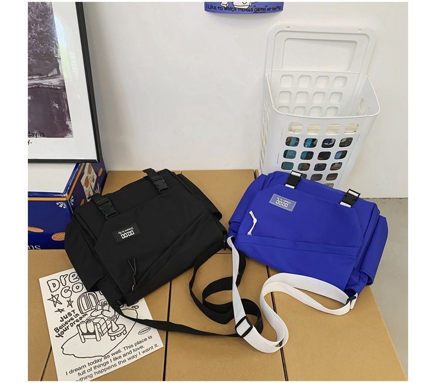 Mulgam - Nylon crossbodytas met gesp