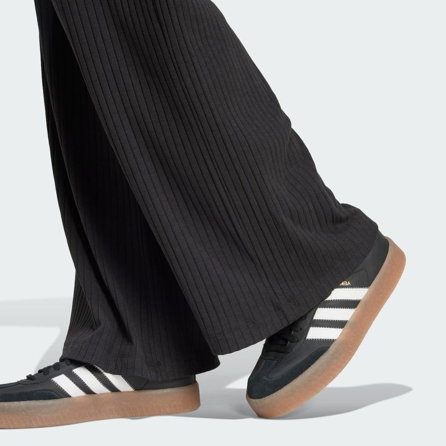 Adidas Original Pantalon large côtelé Essentials