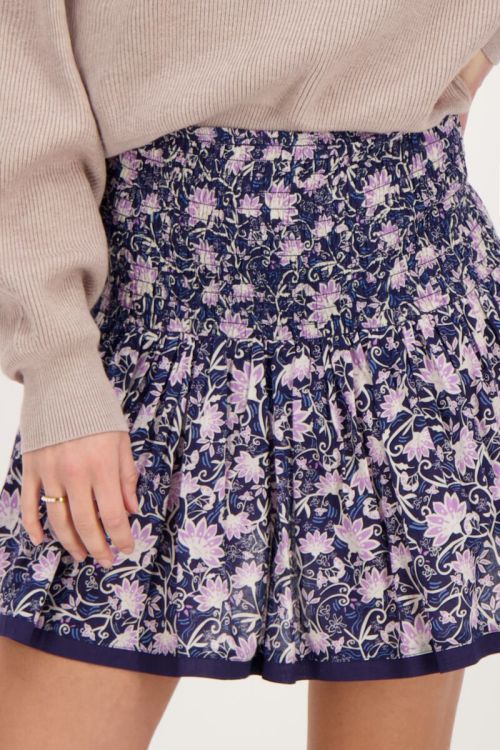 Blauw rokje met paarse bloemenprint