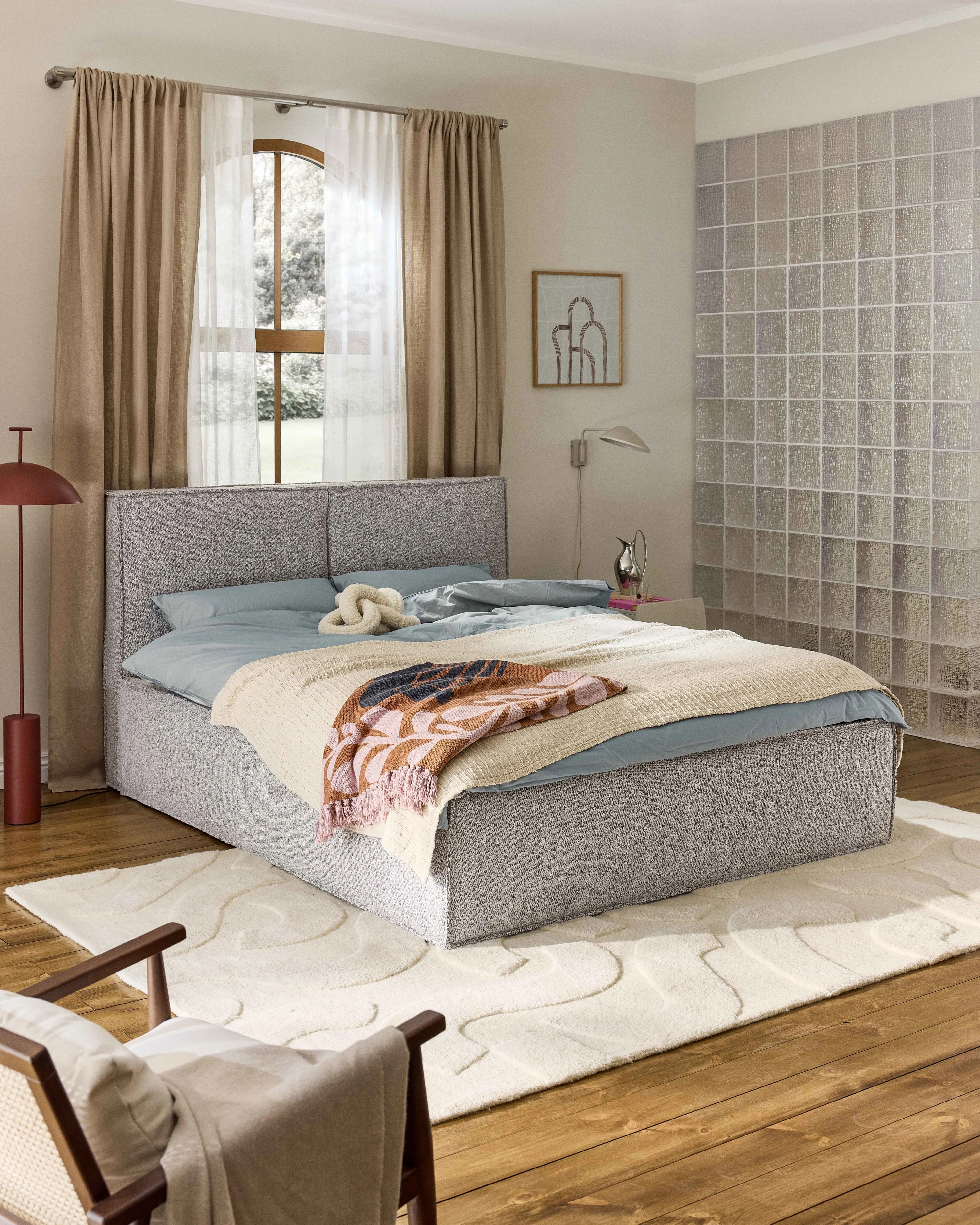 Bouclé gestoffeerd bed Dream met opbergruimte