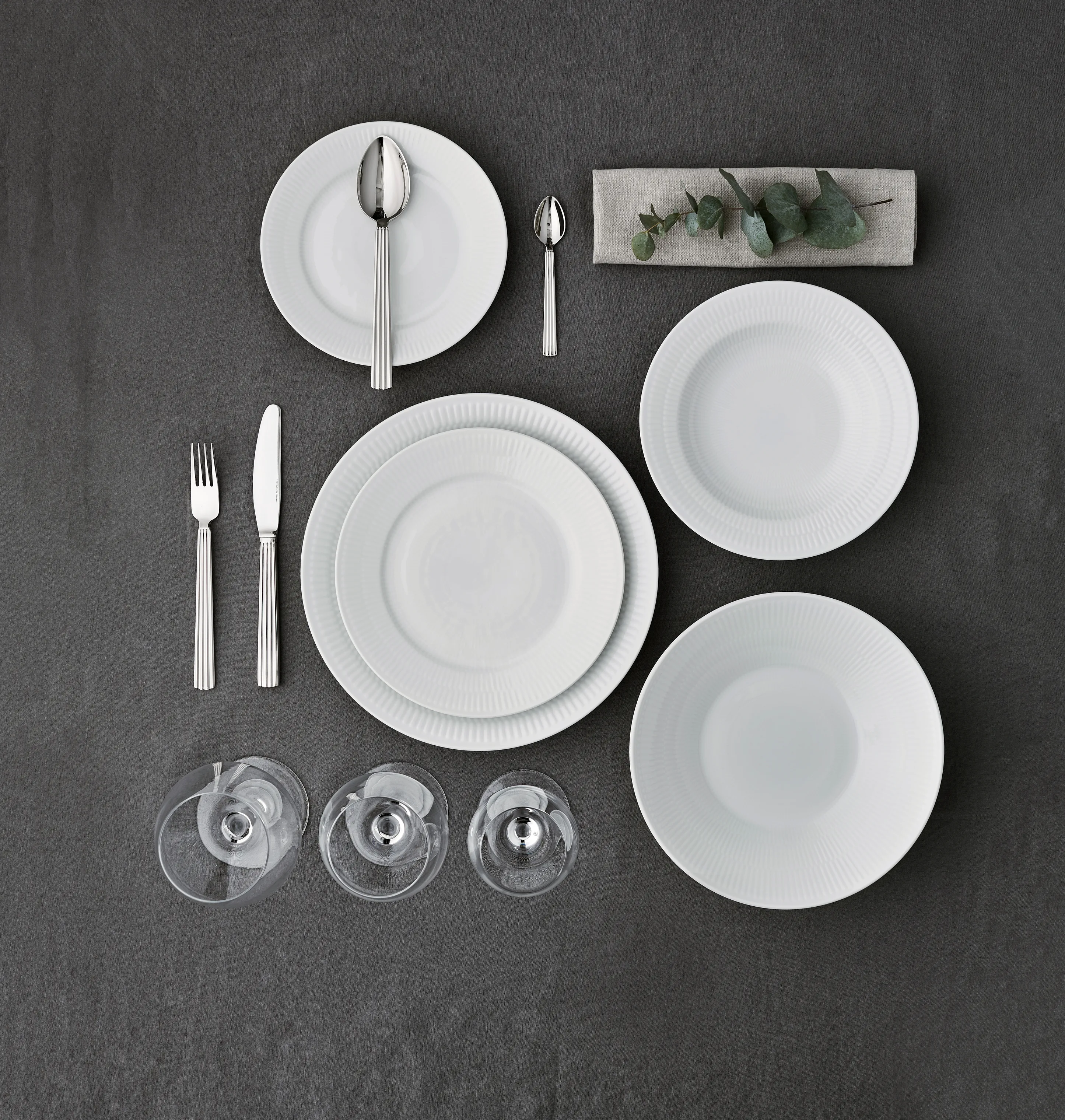 Royal Copenhagen Hvid Riflet Pastatallerken