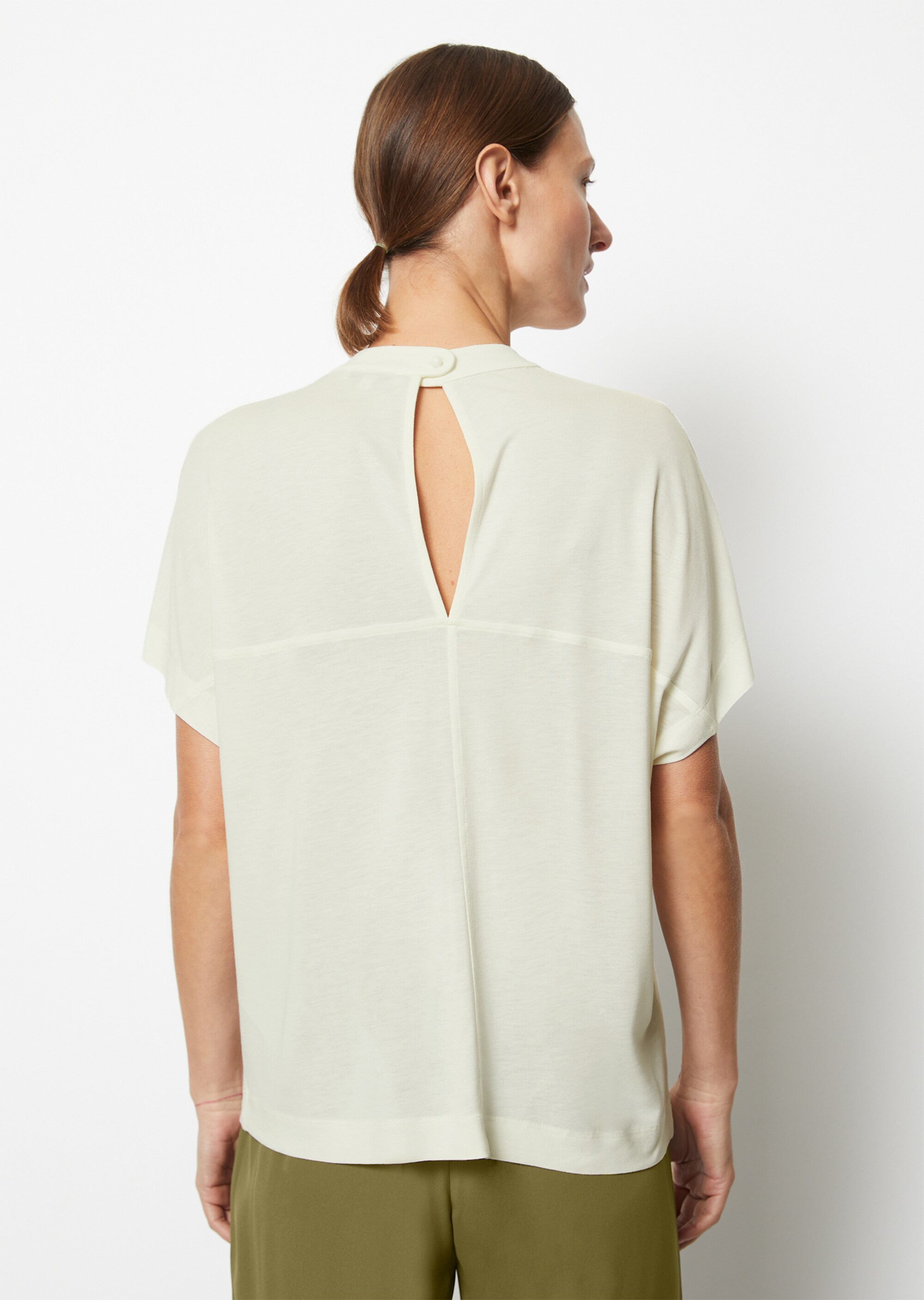 Elegantes T-Shirt looseaus LENZING™ ECOVERO™