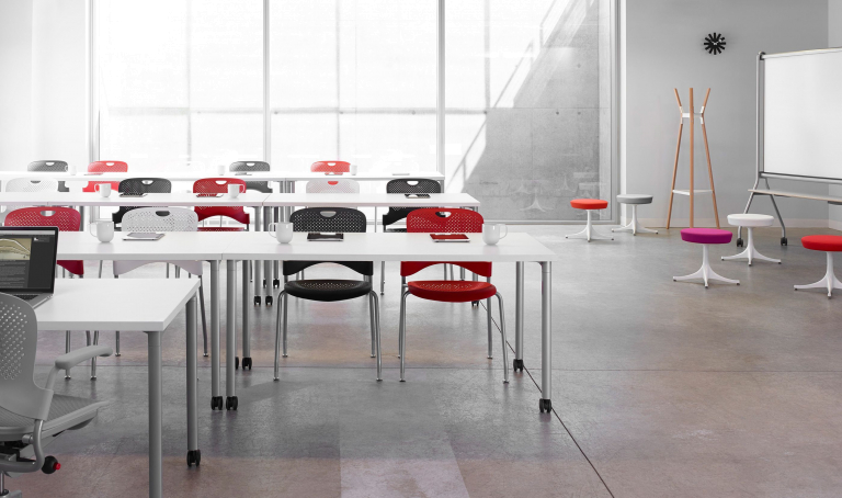 Herman Miller Caper stapelbare stoel zwart