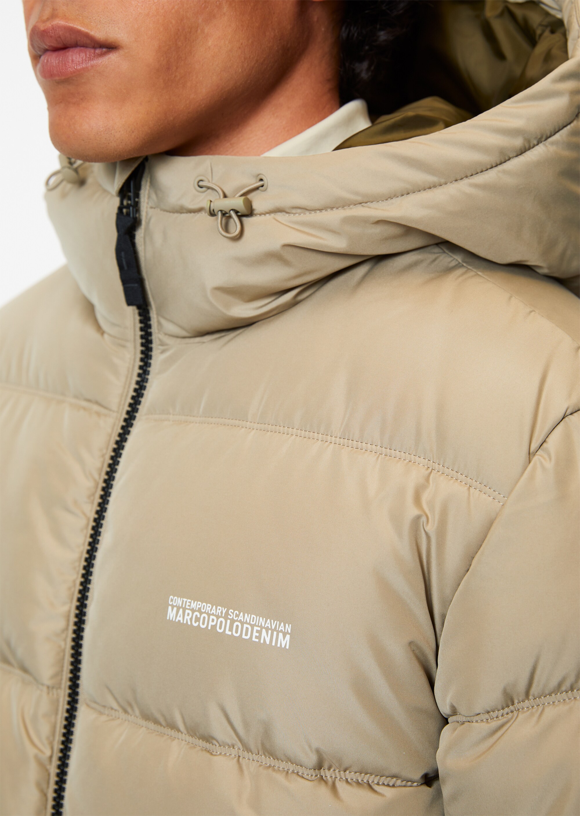 Kapuzen-Steppjacke regular mit No-Down-Wattierung