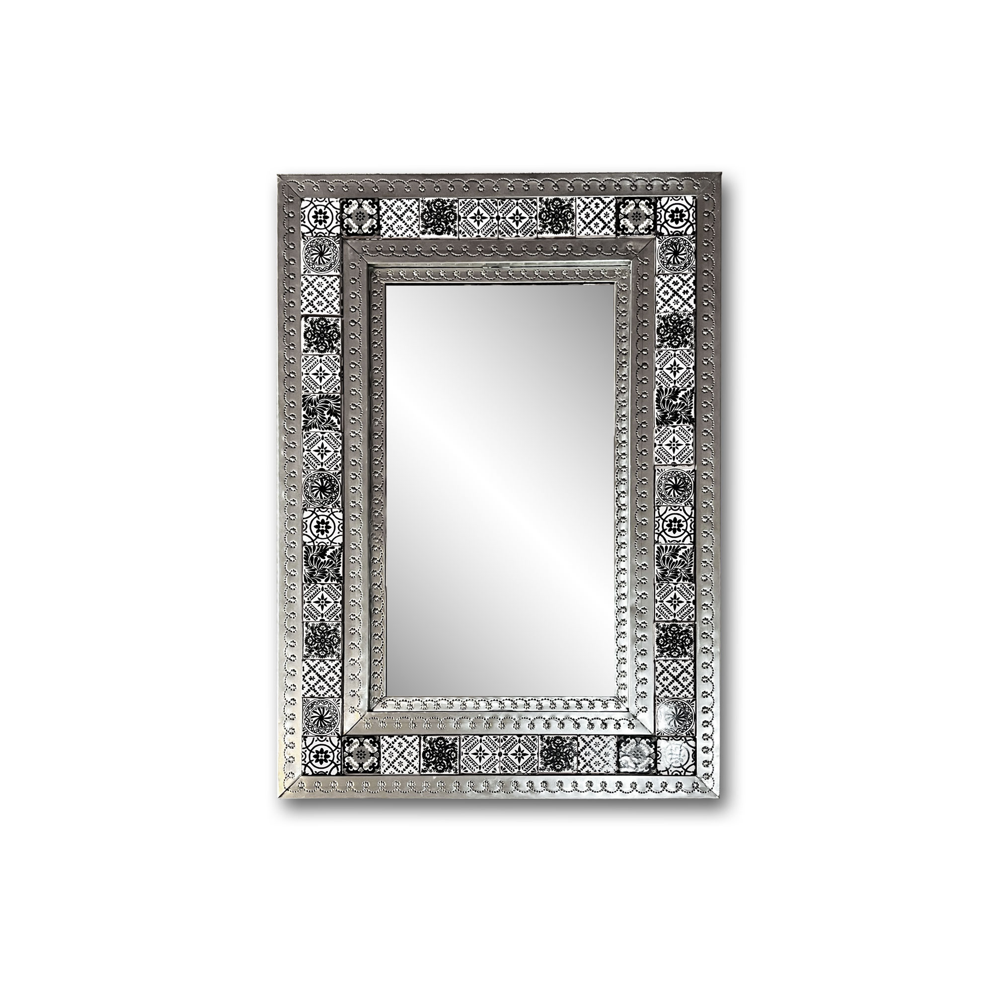 Wandspiegel 'Tila' mit Keramikfliesen, silber, schwarz-weiß, H 83 cm, B 58 cm, L 4 cm von fischer's lagerhaus
