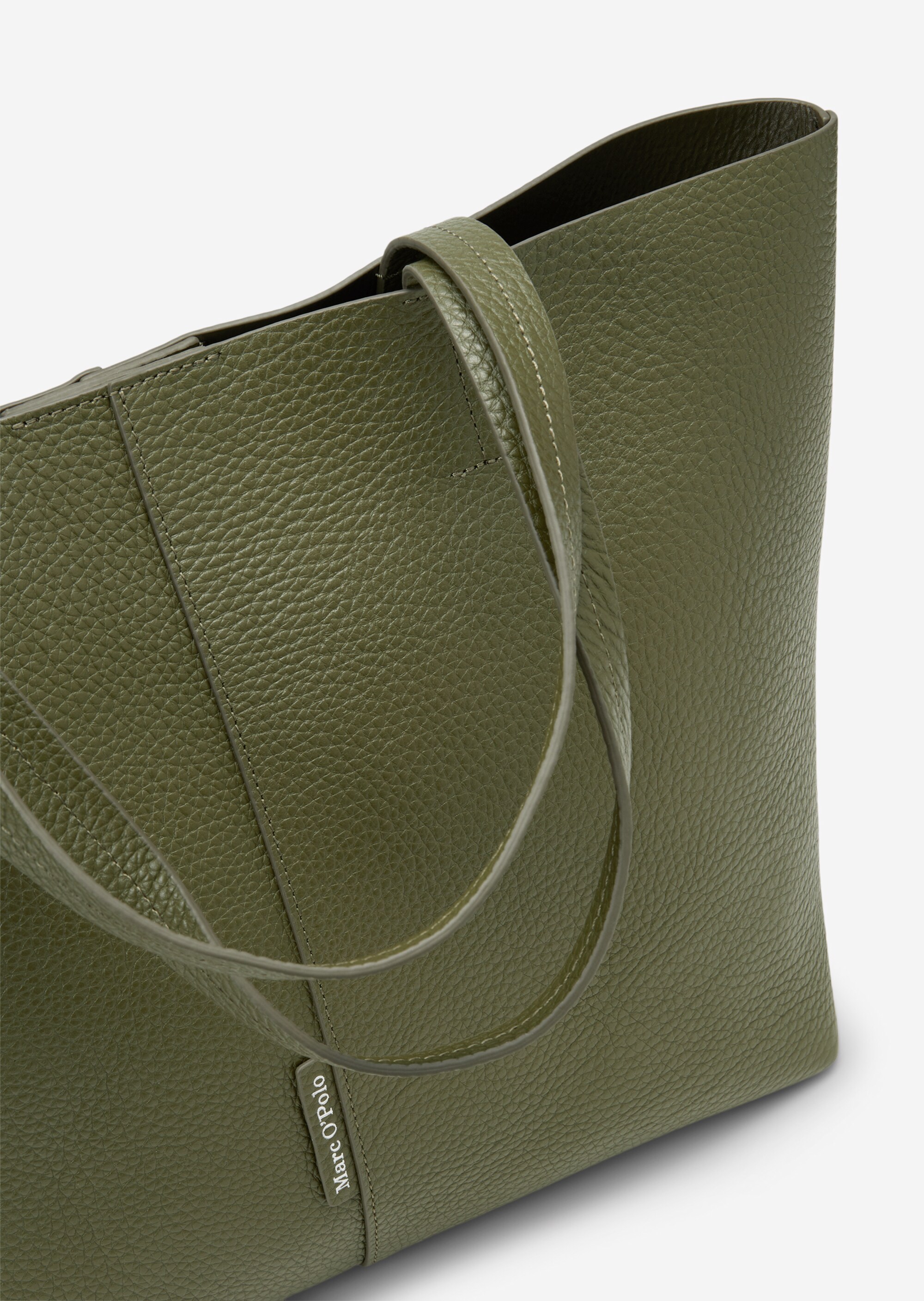 Shopper aus genarbtem Rindleder