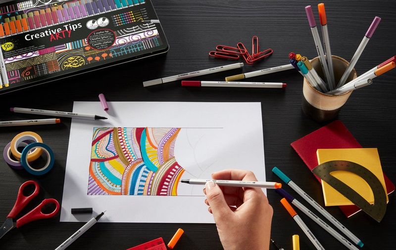 STABILO Creative Tips - Pennenset met diverse puntdiktes – ARTY – Etui met 5 stuks – Zwart
