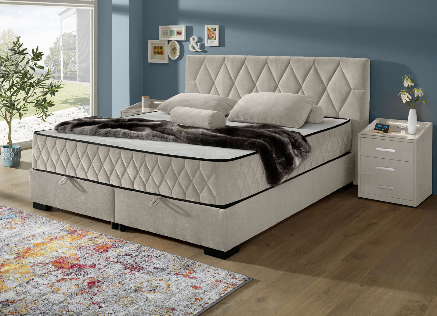 Boxspringbett mit Wendematratze und Bettkasten