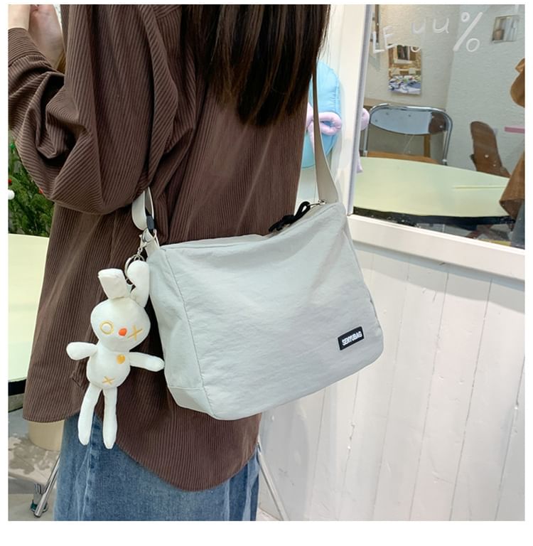 Hikuozy - Nylon Crossbody Tas met Rits en Letters