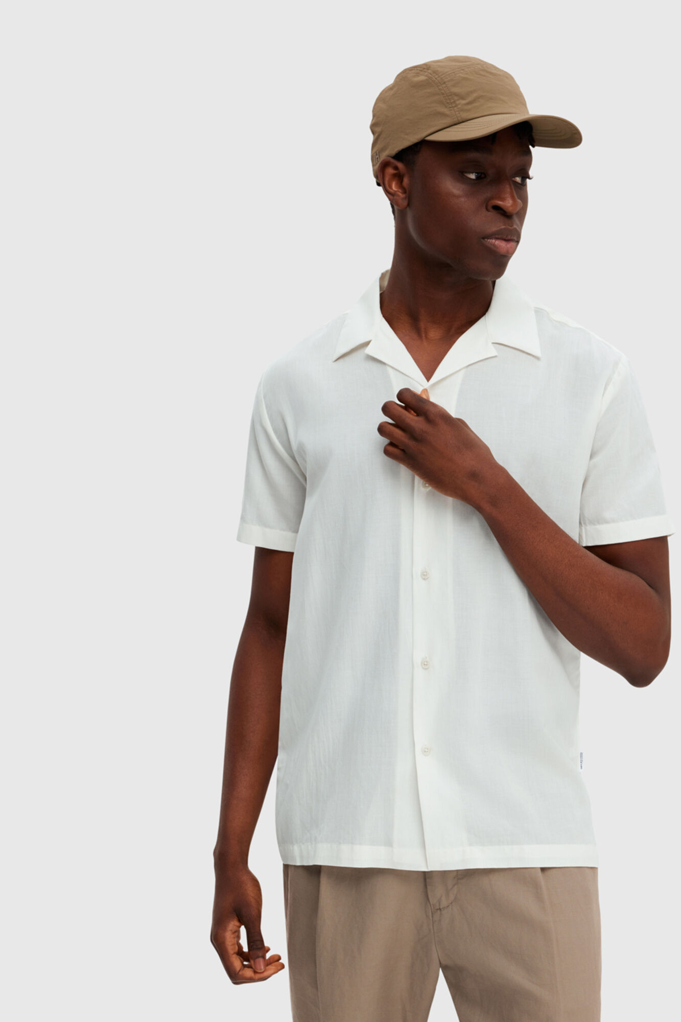 Camisa de manga curta em tencel e algodão orgânico. - Branca