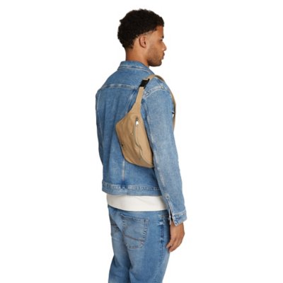 Banane Sport Essentials Waistbag CALVIN KLEIN