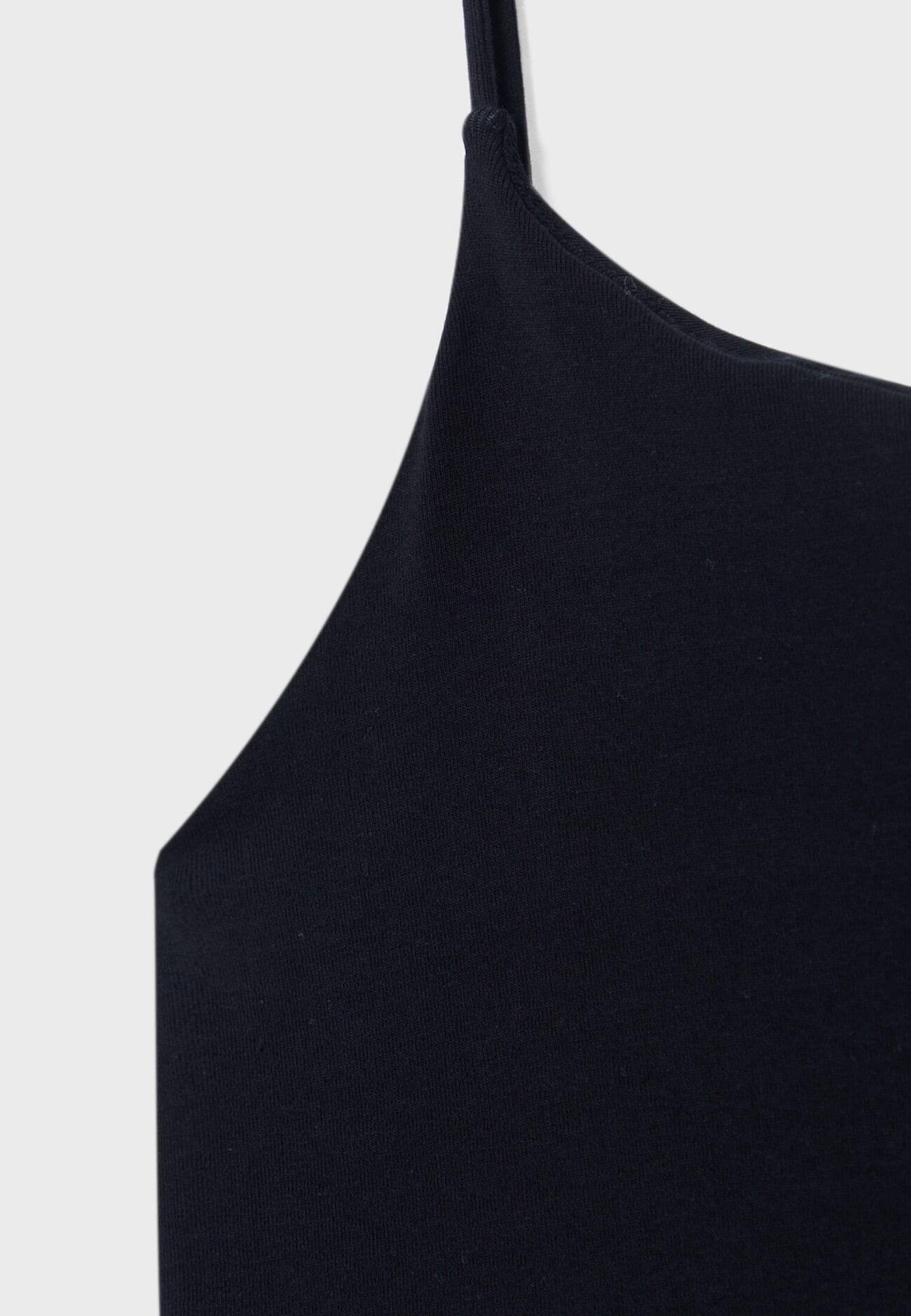 Vestido curto assimétrico de tricô