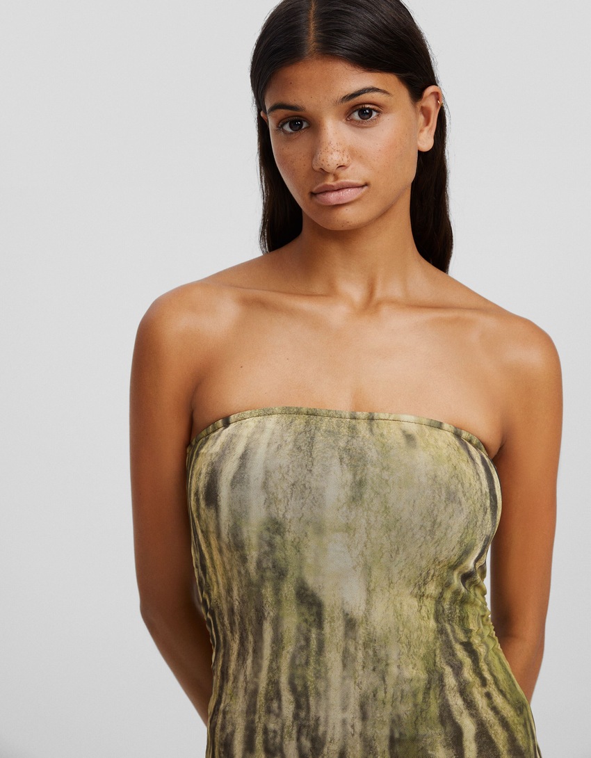 Vestido midi tomara que caia de tule