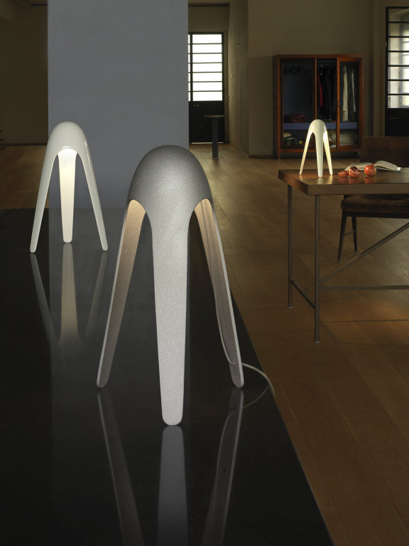 Martinelli Luce Cyborg tafellamp LED lichtblauw