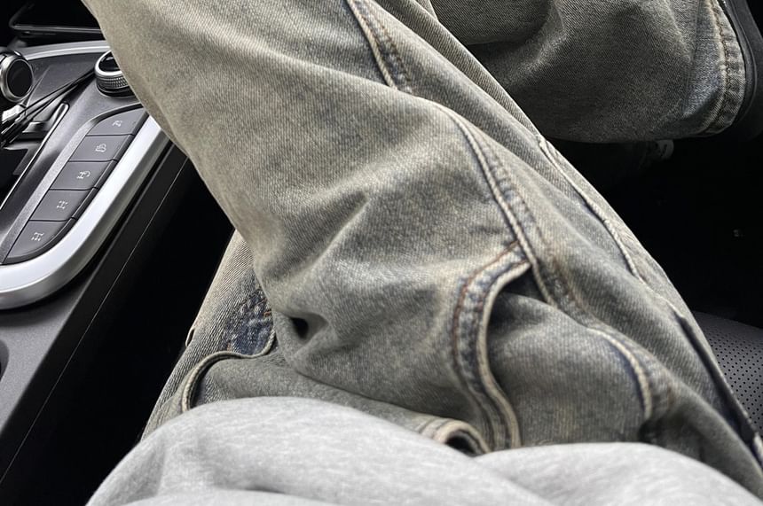 emeisa - Mid Rise Washed Loose Fit Cargo Jeans