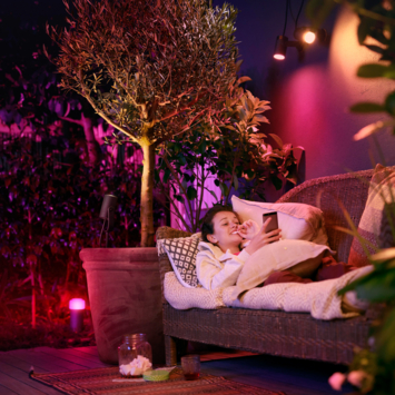 Philips Hue tuinspot Lily uitbreiding zwart - wit en gekleurd licht 8W - 1 spot LowVolt