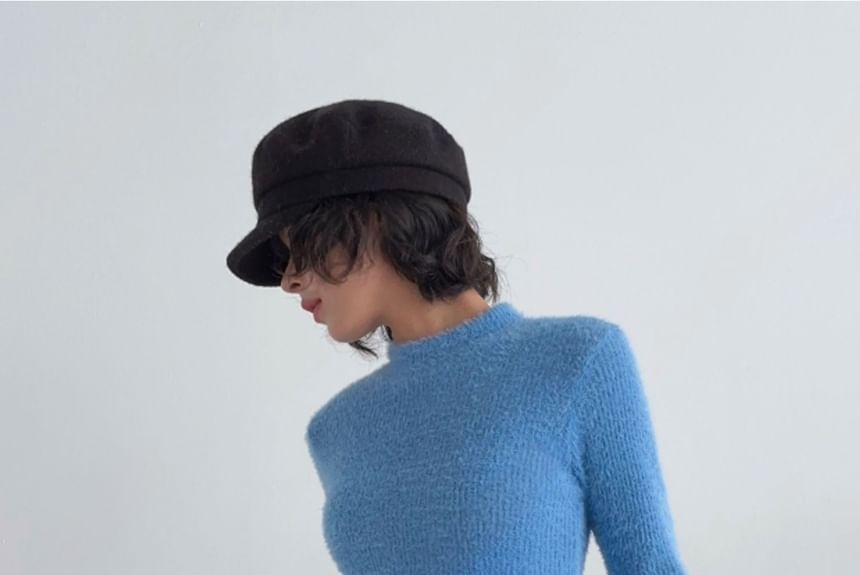 SeoulPop - Slim-fit gebreide top met rechte hals