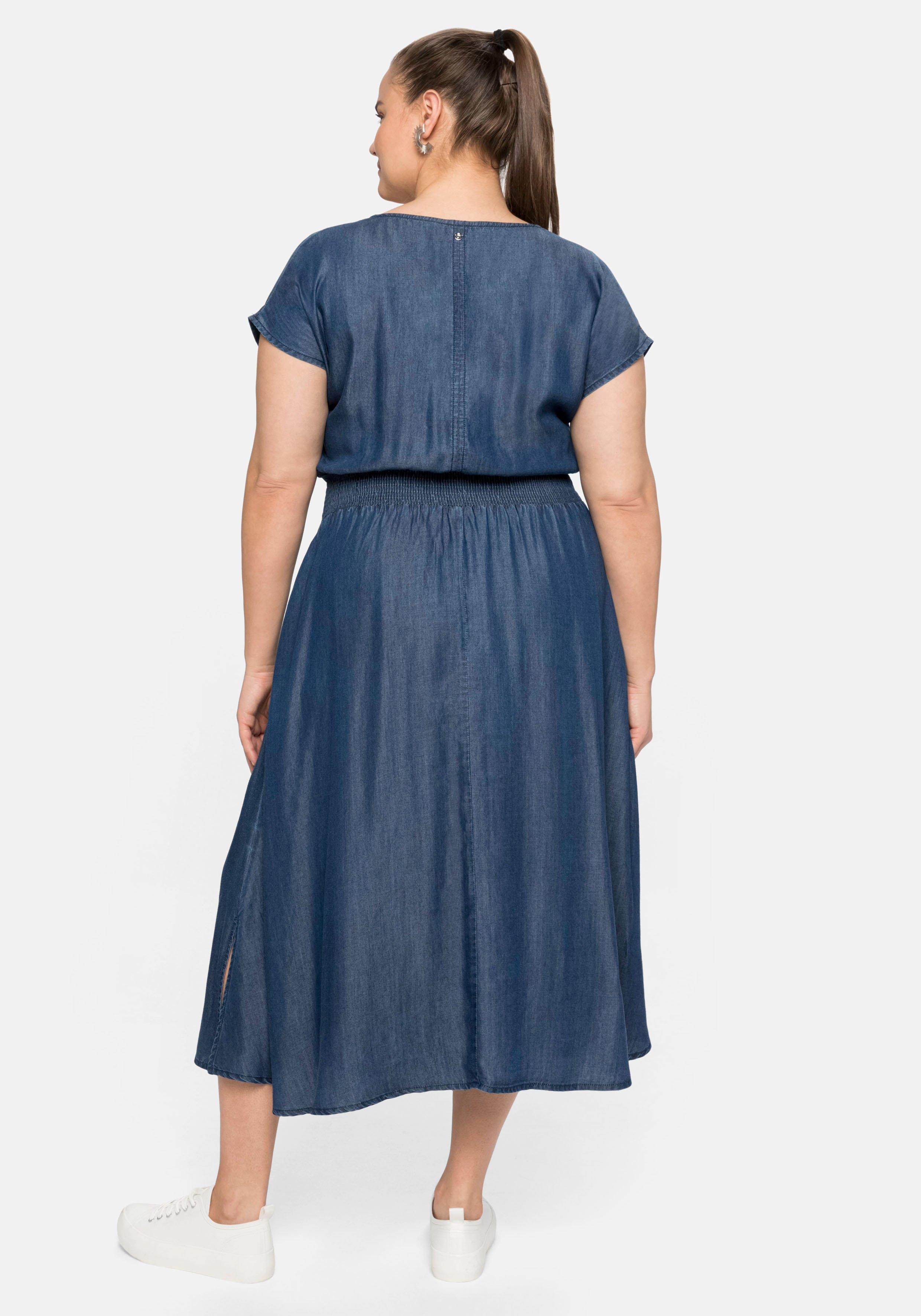 Kleid in Jeansoptik, in leicht glänzender Qualität