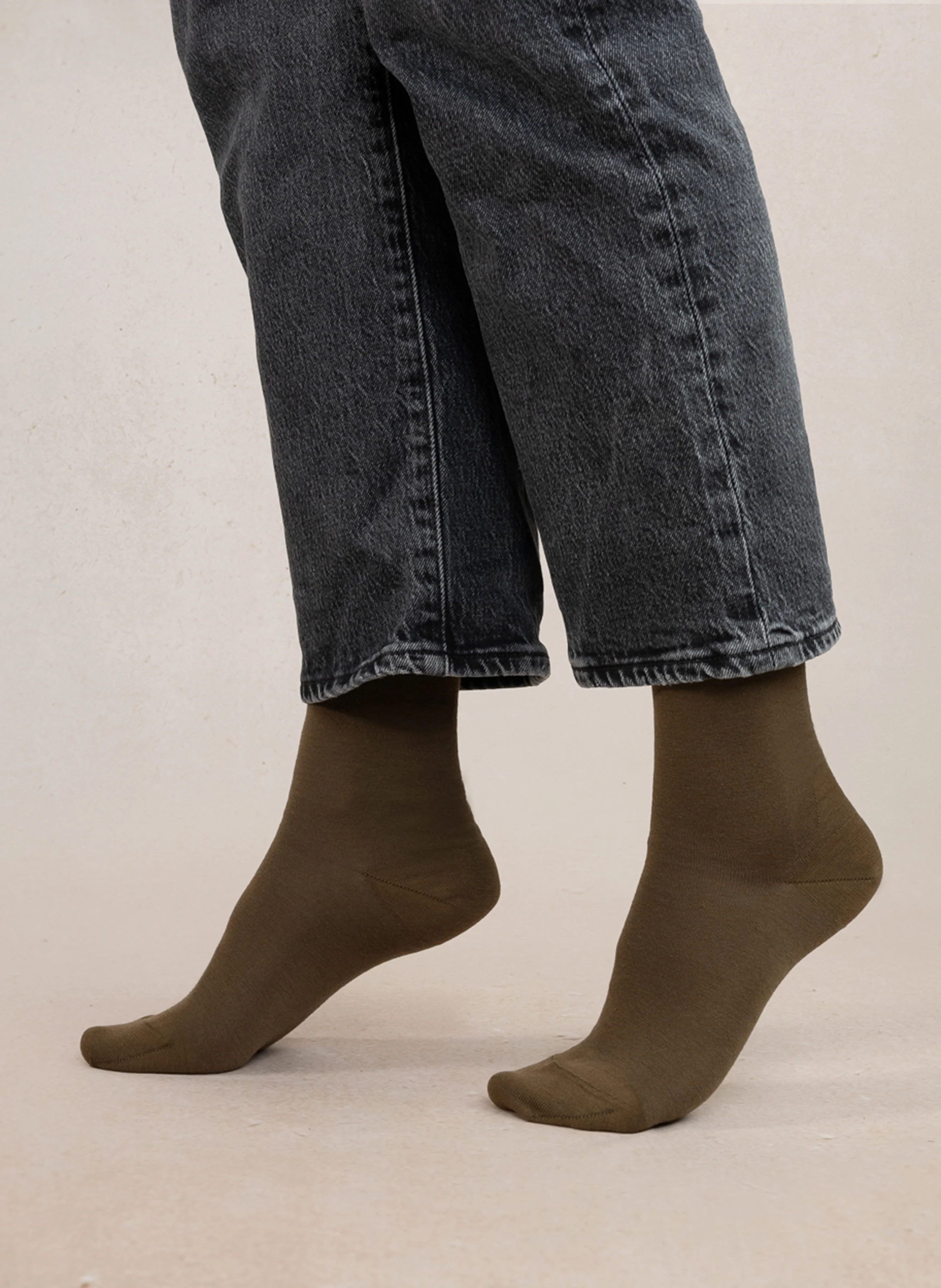 Chaussettes en laine fine mélangée | Kaki