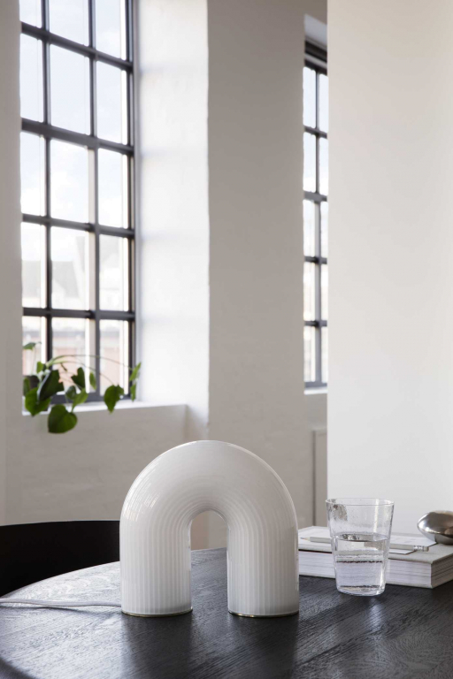 Ferm Living Vuelta tafellamp LED