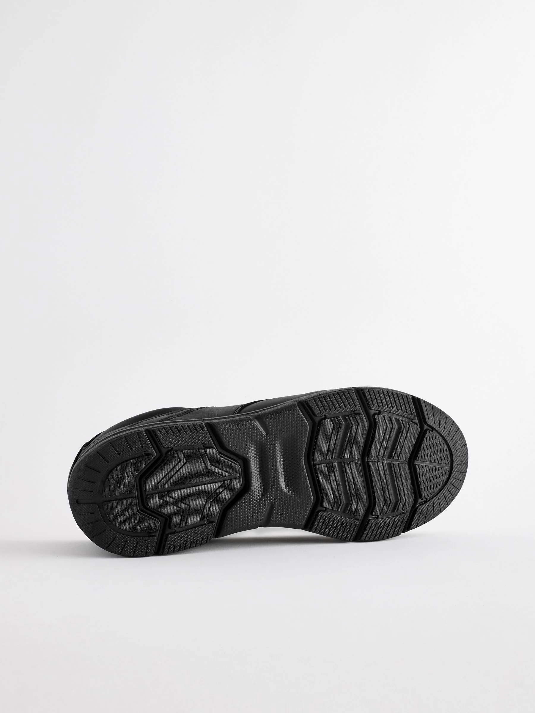 Zwart - Wijde pasvorm - Schoenen met mocassinnaad en veters