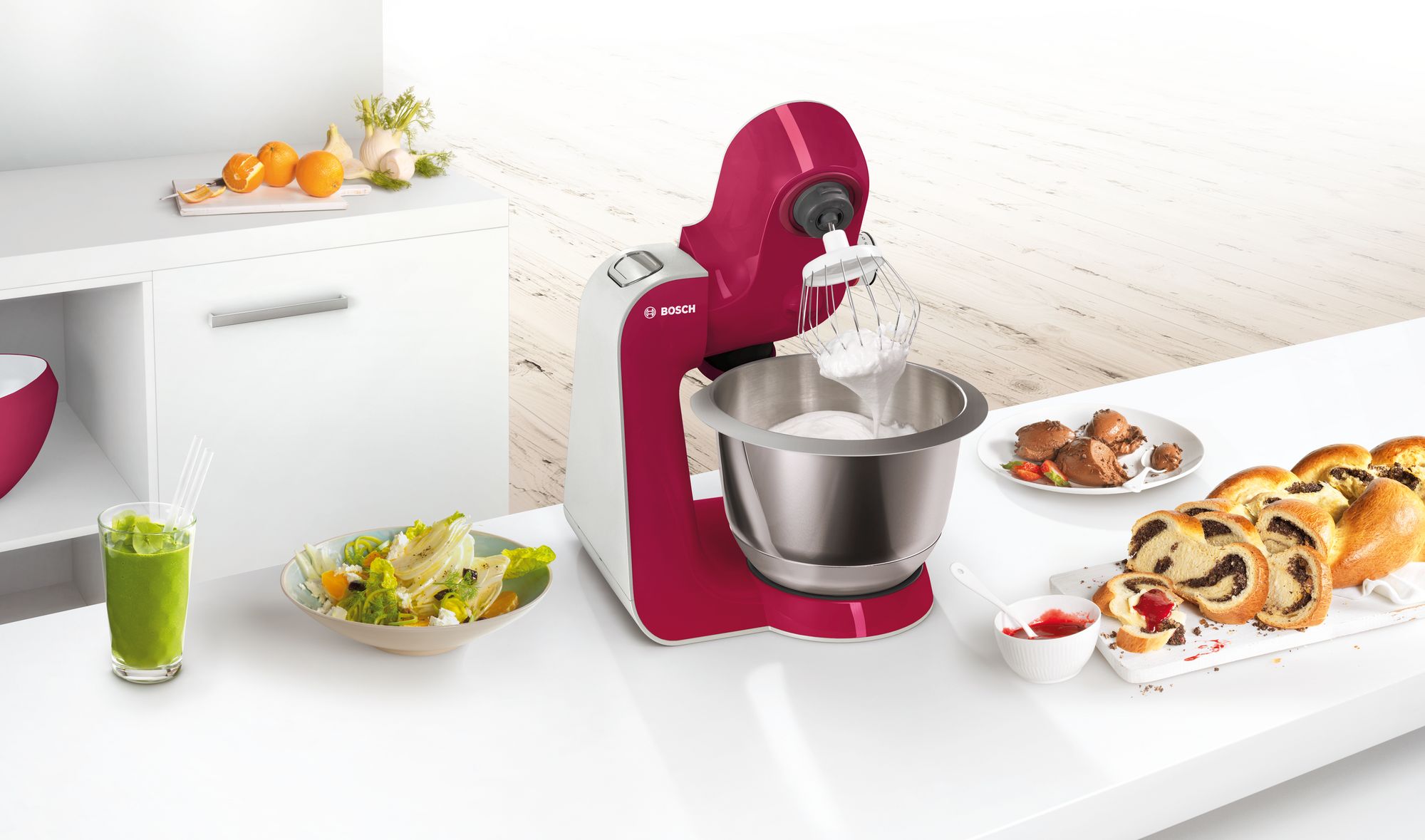 # PRODUTO RECONDICIONADO # Robô de Cozinha Série 4 MUM 5 1000W Vermelho, Prata MUM58420--B