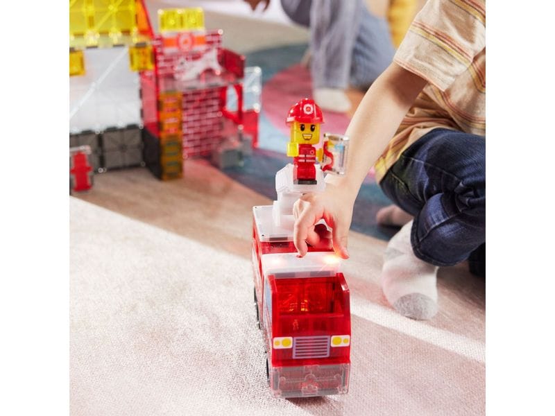 Magna-Tiles Fire Station 50 Teile Bau-Set mit 50 magnetischen Teilen