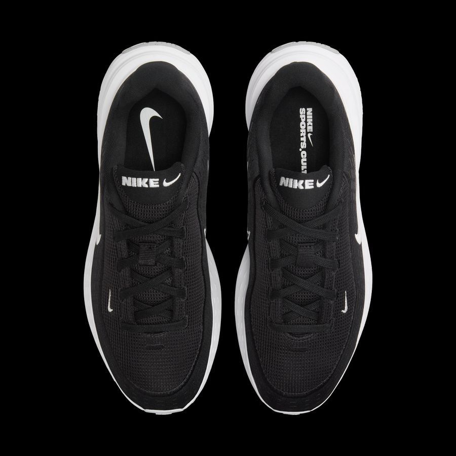 Nike Uplift SC