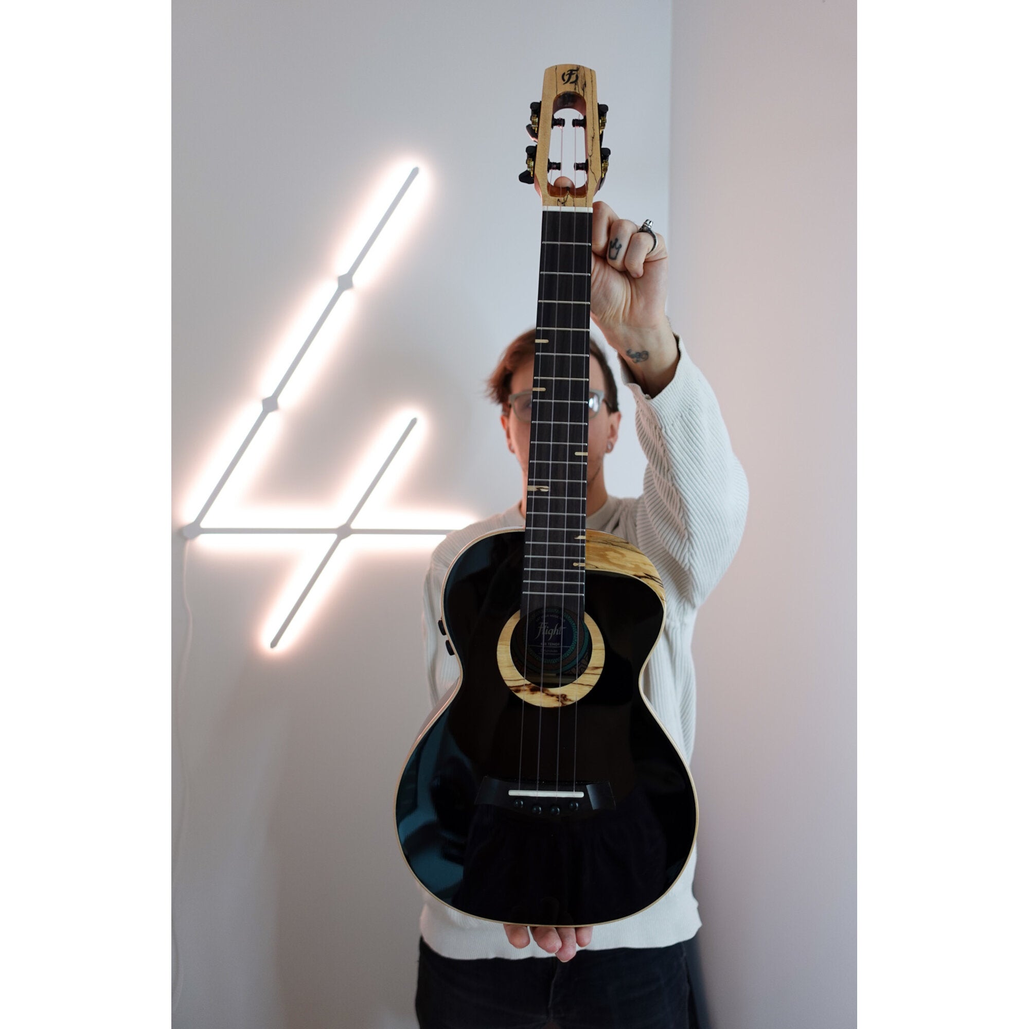 Flight 4SB Sammy Turton Signature Tenor ukelele met deluxe gigbag