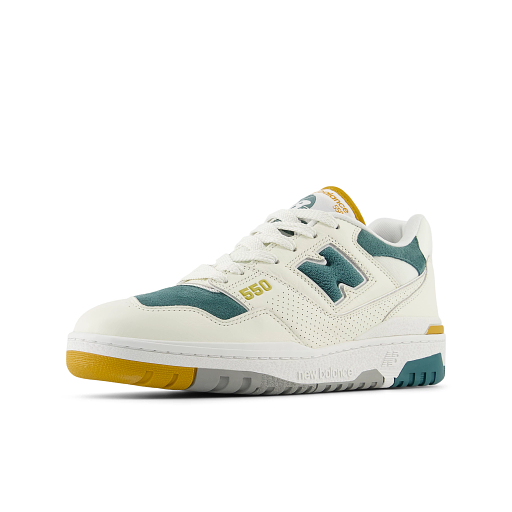 New Balance 550 Sneakers, Sea Salt/New Spruce, 42.5