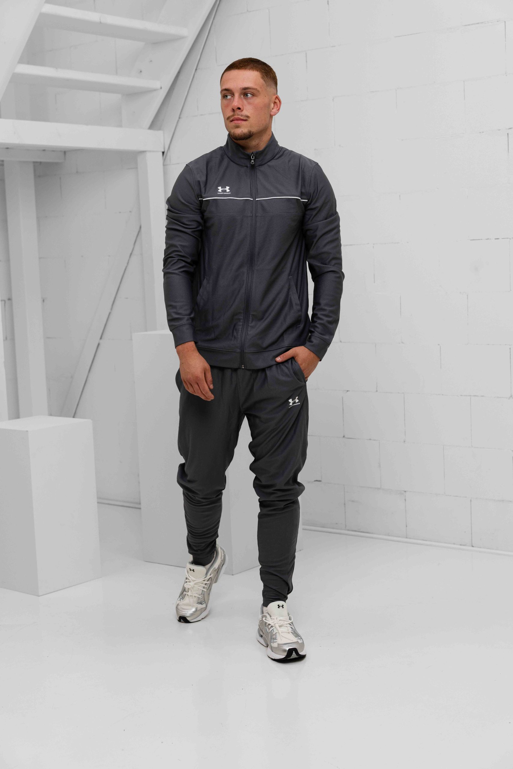 Under Armour Challenger Trainingspak Heren Grijs/Wit