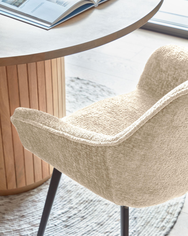 Kave Home Amira eetkamerstoel beige chenille