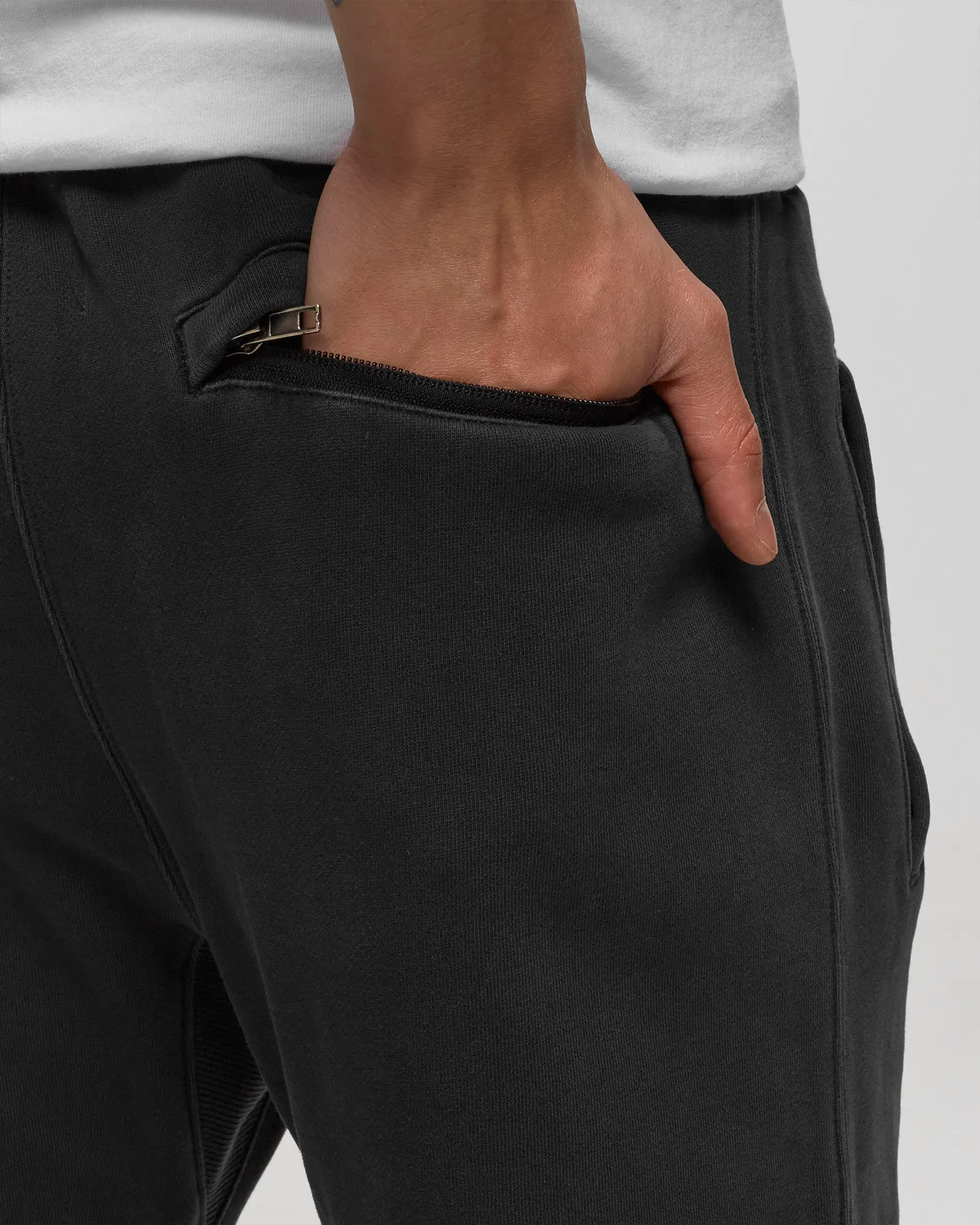 Awake EMBROIDERED LOGO OPEN END SWEATPANT