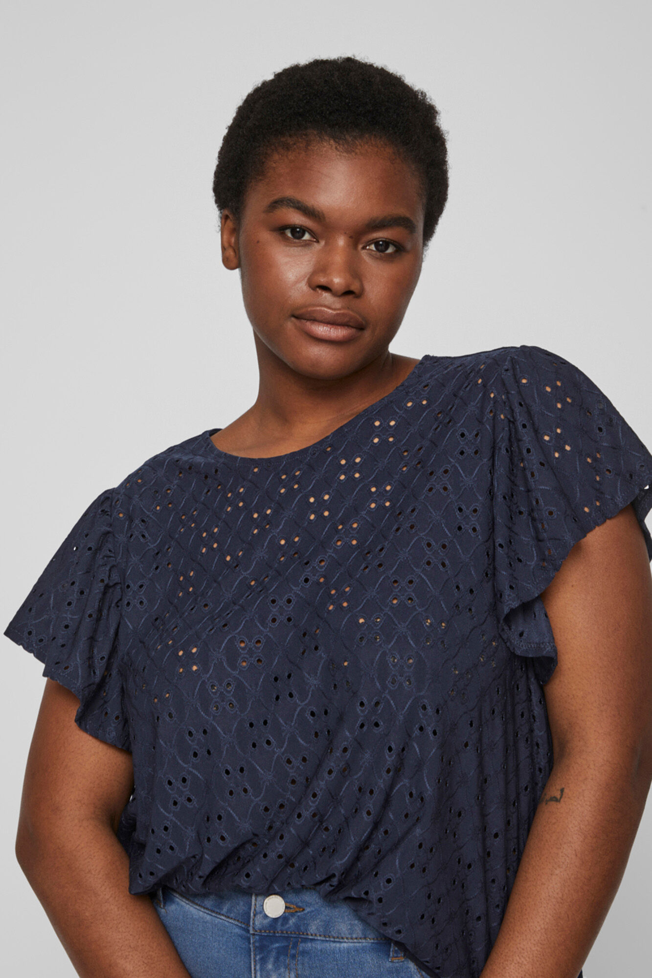 Blusa plissada de manga curta Evoked by Vila - Azul Marinho
