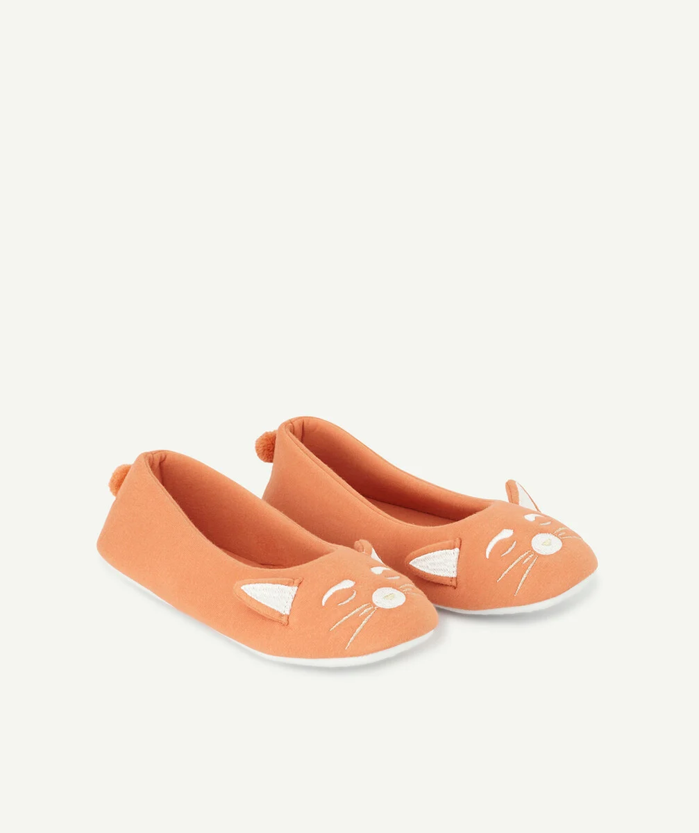LES CHAUSSONS ORANGE AVEC ANIMATION PANDA