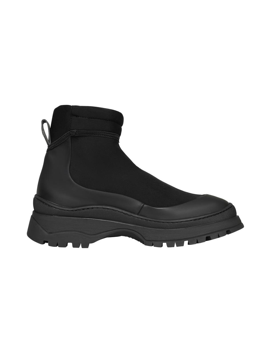 BOOTS MOTECH M AA