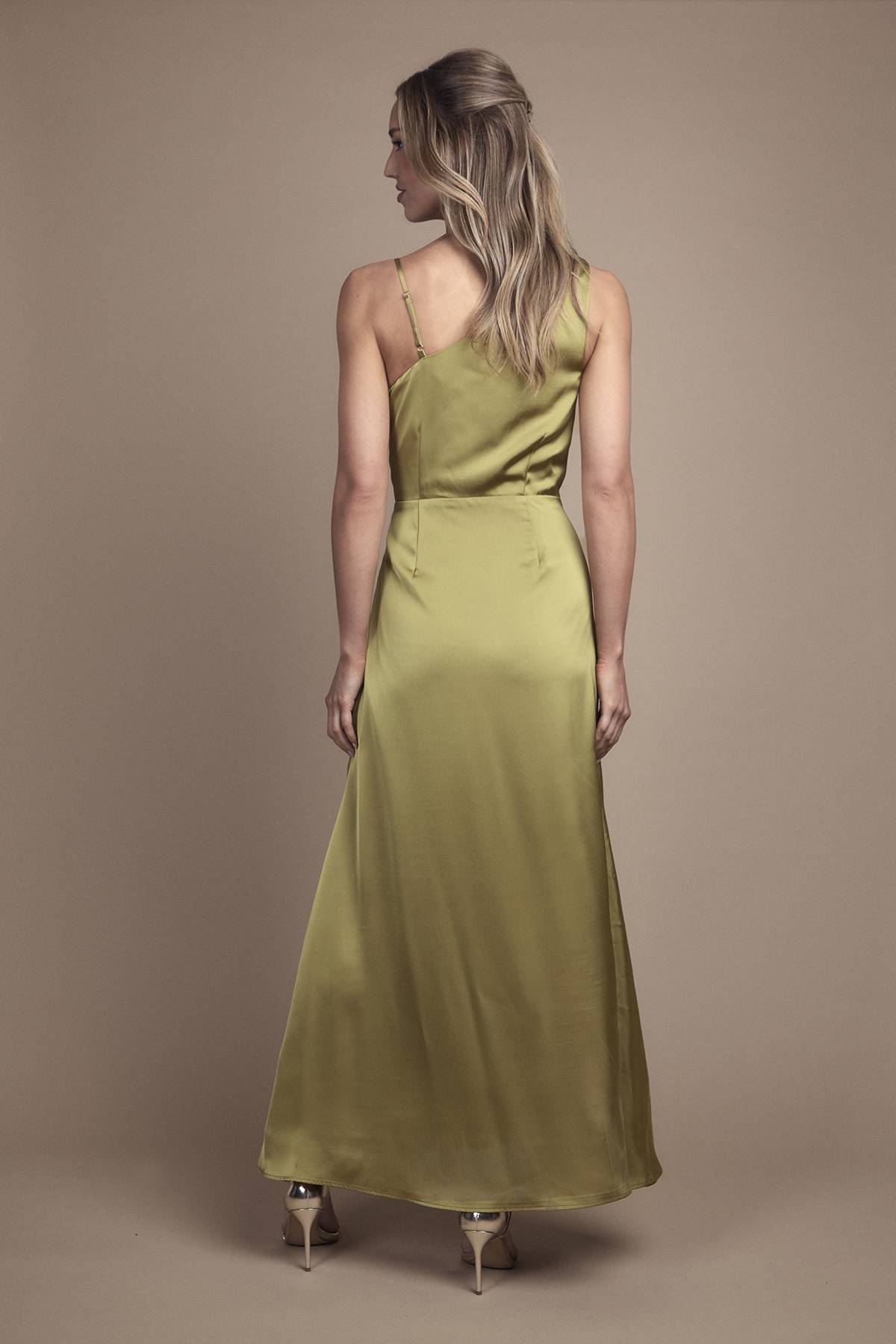 Oasis Robe Longue de Demoiselle d'Honneur à Col Bénitier et Bretelles