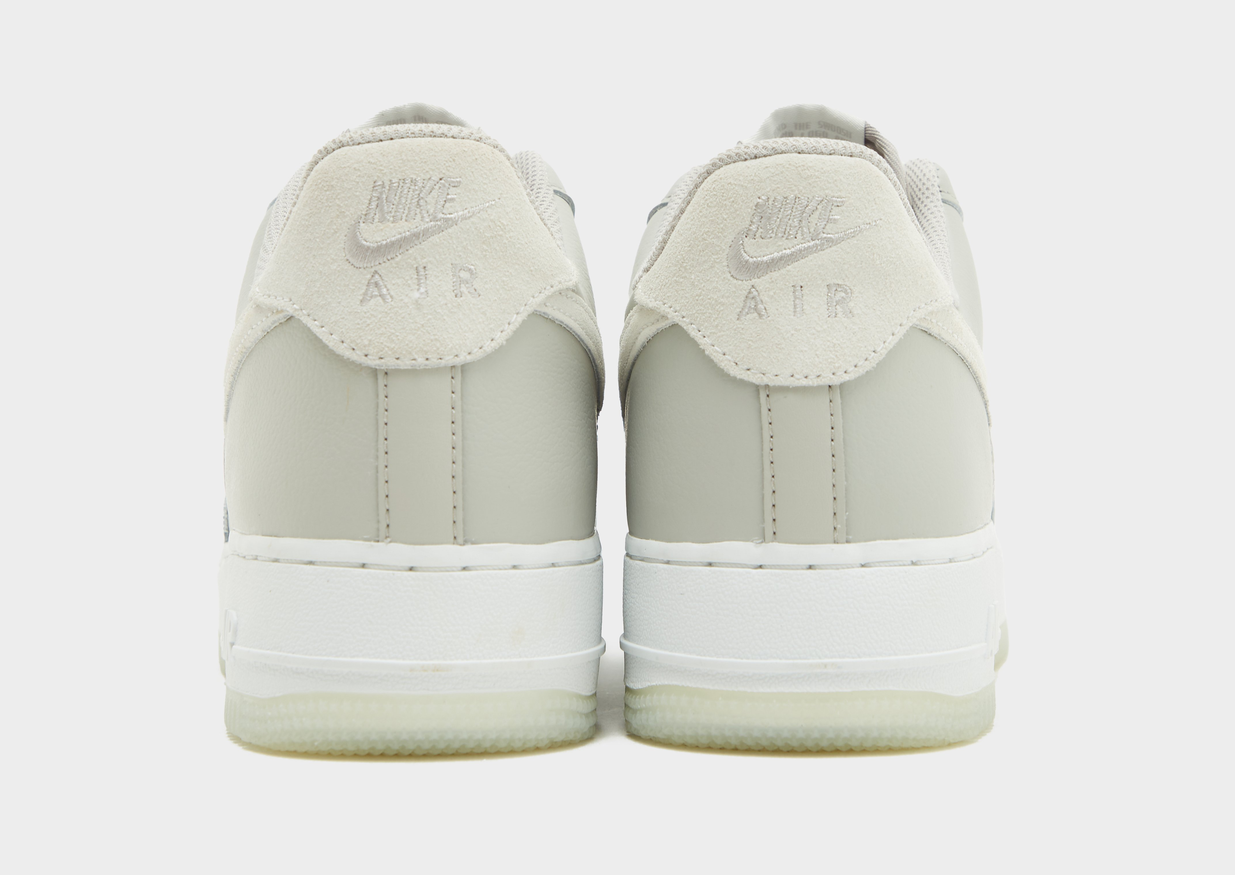 Nike Air Force 1 '07 LV8
